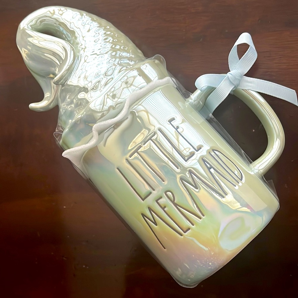 NEW- Rae Dunn x Disney Princess- Little Mermaid mug w/lid